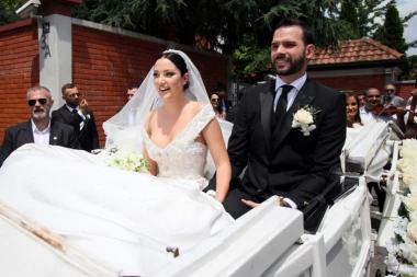 OTKRIVAMO! Zbog ovoga su Prija i Filip pravili svadbu u ČETVRTAK, A EVO ŠTA IM DONOSI KIŠA NA VENČANJU!