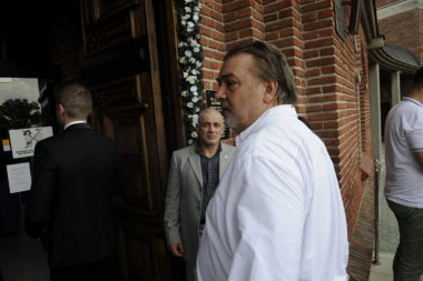 BOBA ŽIVOJINOVIĆ KUMOVAO POMIRENJU SINA I SNAJKE: Nećete verovati šta je poznati teniser REKAO NASLEDNIKU O DEVOJCI PA JE USLEDIO ŠOK PREOKRET!