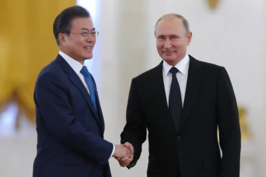 PUTIN UGOSTIO MUNA: Potpisani brojni bilateralni sporazumi