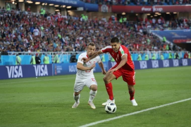 Šaćiri govorio o provokaciji, pa pobegao od naših novinara