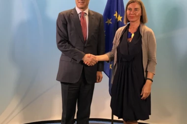 Procurele poverljive informacije! Tači obećao Mogerinijevoj: Posle izbora na KiM ukidamo takse