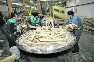 Inspekcija tokom noći upala u preduzeća: U Srbiji otkriveno 130 neprijavljenih radnika i 9 nelegalnih firmi