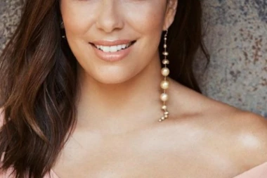 Glumica objavila PRVU FOTOGRAFIJU TEK ROĐENOG DETETA!