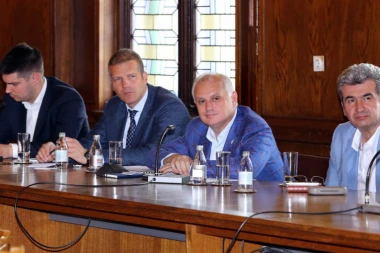 Vesić primio francuske industrijalce zainteresovane za IZGRADNJU METROA!