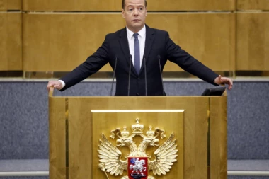 Dmitrij Medvedev: Krim će zauvek ostati u sastavu Rusije