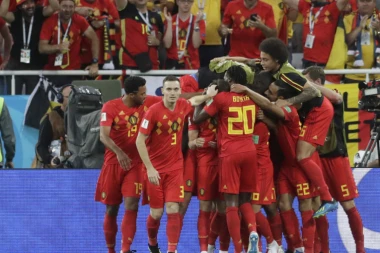 (SP, UŽIVO) Žuti kartoni kao dželat, slavlje "crvenih đavola" i Tunisa