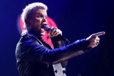 PONOĆNI SPEKTAKL BILIJA AJDOLA!