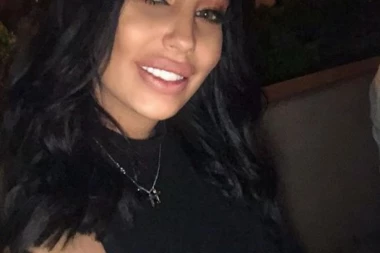 Kaću Grujić optužili fanovi da je isfotošopirala svoju sliku!