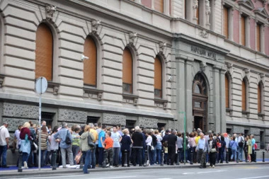 (VIDEO) BEOGRAD ŽELJAN KULTURE: Redovi ispred Narodnog muzeja i treći dan od otvaranja
