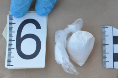 NOVI SAD: Uhapšen diler kokaina!