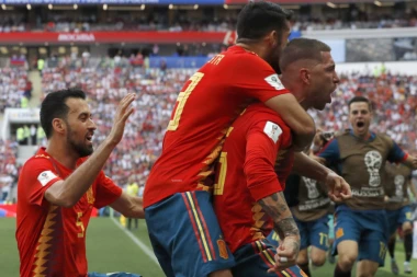 Atomski fudbal u Madridu: Prvak Evrope  udara na Španiju u prijateljskom meču pred EP!