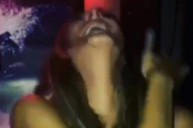Luna Đogani izašla u provod, pa pala u trans kada je čula SVOJU PESMU!