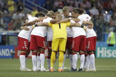 NA KRAJU, IPAK KOMPROMIS: Danci u najjačem sastavu napadaju Vels