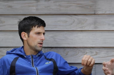 (VIDEO) VREDNO TRENIRA: Nole zasukao rukave u Ohaju