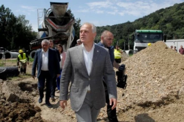 VANREDNA INSPEKCIJA: Vesić na radovima na izmeštanju korita Topčiderske reke