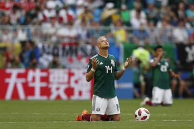 (FOTO) Meksikanac izazvao bes navijača: Žali se na porudžbine, dok svetom hara koronavirus!