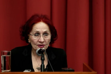 GLUMAC I ROBOT SU OPOZICIJA!