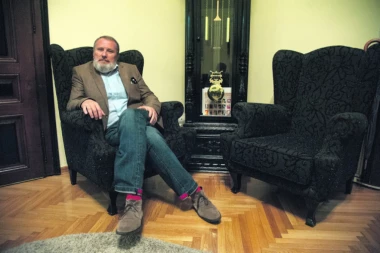 Bez korena bi nas vetrovi oduvali