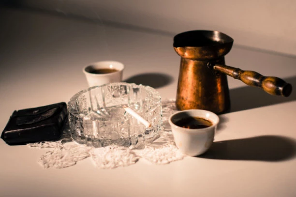 SVE ŠTO NISTE ZNALI O OMILJENOM CRNOM NAPITKU! Kada je kafa lek, a kada otrov!