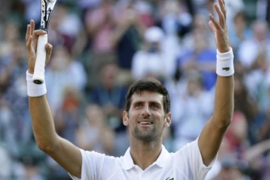 VELIKE AMBICIJE - Đoković: Jede mi se opet vimbldonska trava