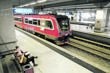 PUTNICI PREDLAŽU NOVINE I IZMENE NA NOVOJ STANICI: Dajte više autobusa i trafiku na Prokopu!