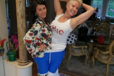 Baš im je zabavno! Brena i njene drugarice obukle KUPAĆE GAĆE NJENOG SINA!