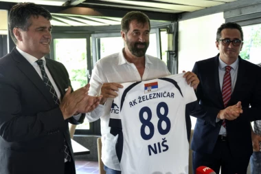 Vujović oduševljen na predstavljanju: Siguran sam da će biti mnogo veselja