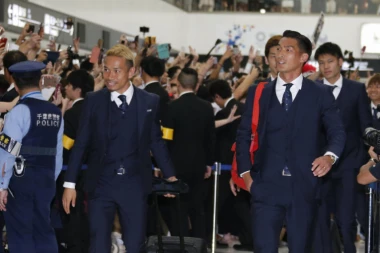 (VIDEO) Japanci ovacijama dočekali fudbalere