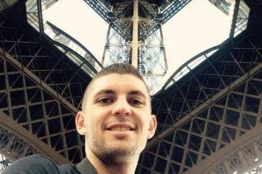 Ovo je nedužni mladić kojeg je Šiptar KRVNIČKI IZBO NOŽEM samo zato što je SRBIN!