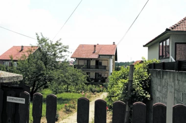 KOŠARAC NA SAMRTI VIKAO: Samo me pustite da umrem!