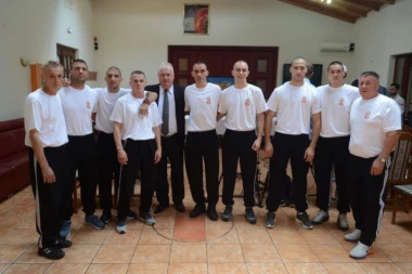 SPEKTAKL U JAGODINI: Palmini tigrovi na Turke, Veljko Ražnatović protiv Italijana Staćonea