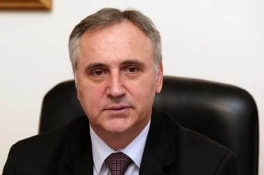 Haos u Nacionalnoj službi za zapošljavanje: PLJUŠTE PRIJAVE PROTIV DIREKTORA!