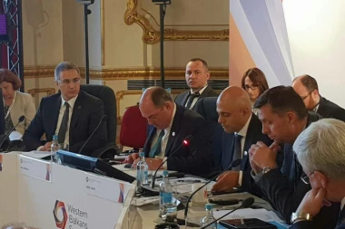 STEFANOVIĆ NA SAMITU ZAPADNOG BALKANA: SRBIJA EFIKASNO UNIŠTAVA ILEGALNO ORUŽJE