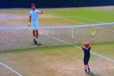 (VIDEO) Kakav otac... Novak trenirao sa sinom!