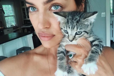 GRUDI PREKRILA SAMO ŠKOLJKAMA: Irina Šajk raspalila MAŠTU!