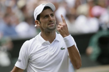 (FOTO) Novo šampionsko ruho: NOVAK PREDSTAVIO ODEĆU ZA AMERIČKU TURNEJU