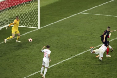 Tibo Kurtoa pred odlaskom, Čelsi spremio sjajnu zamenu!