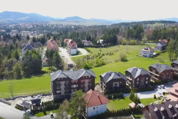 ZAPADNU SRBIJU SVI MORATE DA VIDETE: Na ovom vidikovcu se satima čeka na slikanje!