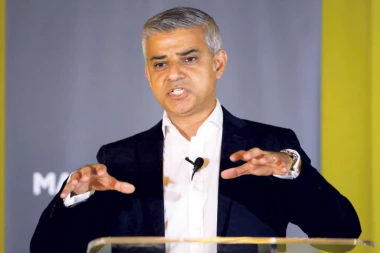 GRADONAČELNIK LONDONA APELUJE NA DEMONSTRANTE: Protesti protiv Trampa da budu mirni