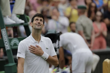 Svet hvalospevima obasuo Novaka i Rafu