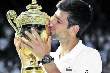 KAKVA CIFRA: Evo koliko je Novak zaradio od sponzora ove godine