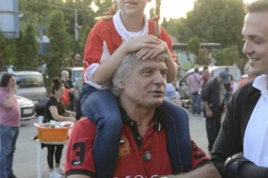 (FOTO) I poznati jedva čekali da vide novu Zvezdu!