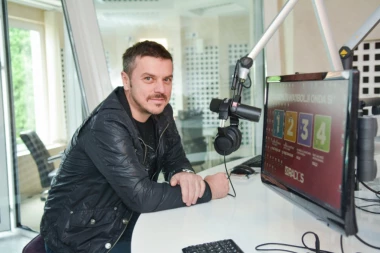 Boris Režak u projektu Radija S "Zvezde pevaju zvezde 3"!