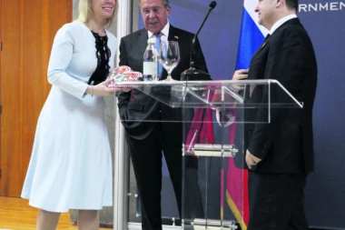 Šef diplomatije će ugostiti koleginicu: ZAHAROVU ĆU U GUČI DA DOČEKAM PESMOM