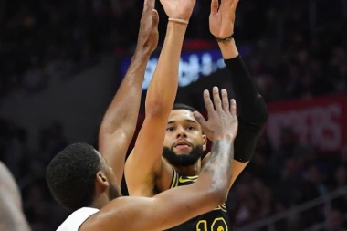 Željko pravi paklenu ekipu: PLEJ IZ LEJKERSA DOLAZI U FENER!