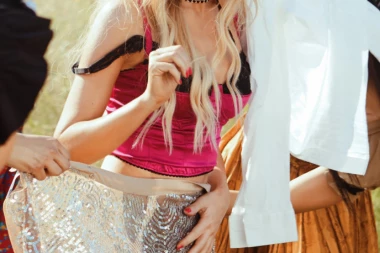 PREMIJERA! Novi spot Jovane Nikolić "Dobar si"! VRELI LETNJI HIT označava VELIKI POVRATAK na muzičku scenu! (VIDEO)