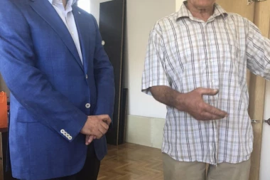 (FOTO) VESIĆ SA PORODICOM TIMOTIJEVIĆ U NOVOM STANU