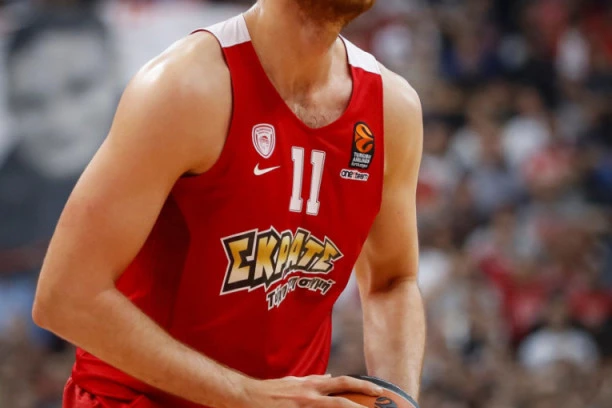 Španci bruje: Milutinov već potpisao!