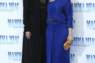 Nastavak hit komedije "Mama Mia" osvaja bioskope: Šer opčinila i Bonda!