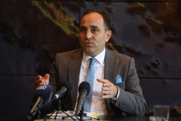 Dačić sa turskim ambasadorom Tanžu Bilgičom: Prošlogodišnja Erdoganova poseta je bila veoma značajna i korisna